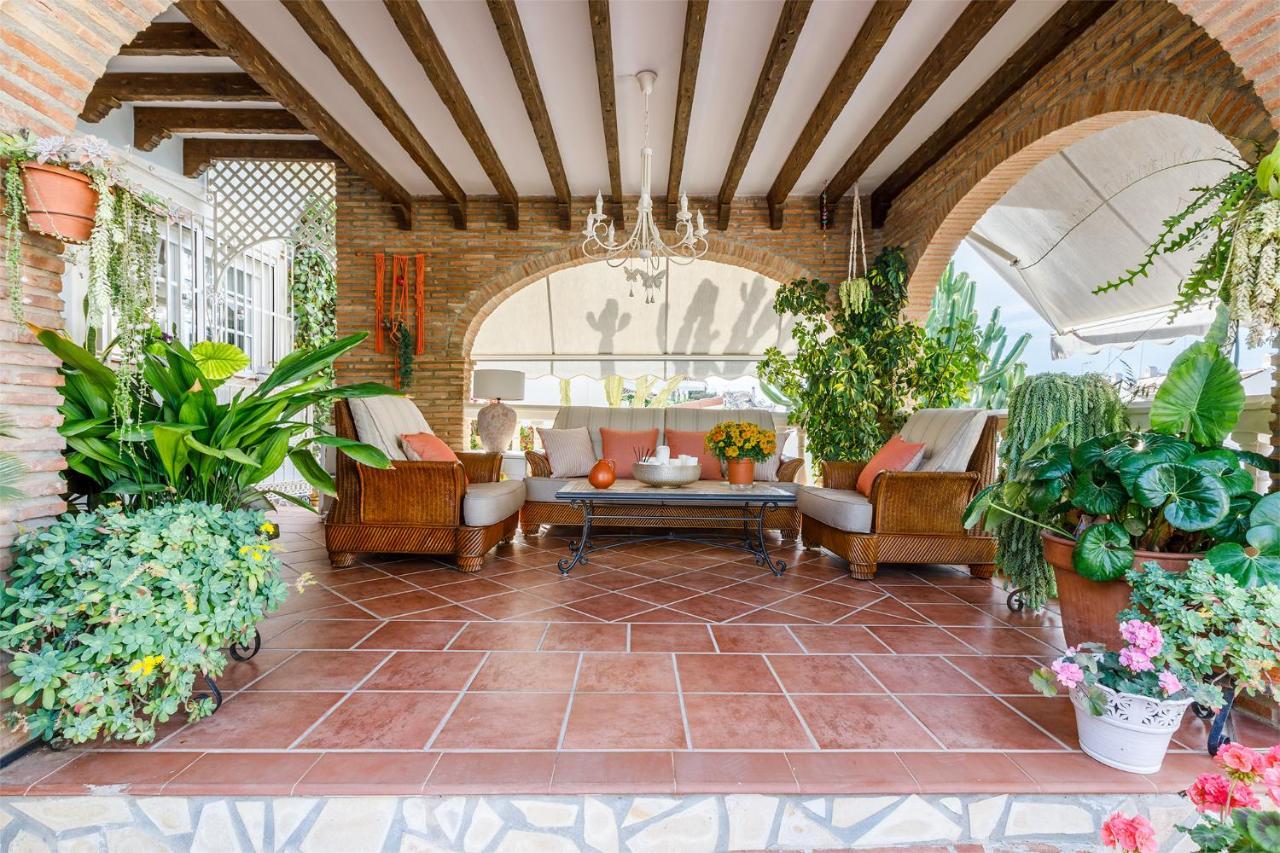 Villa La Orilla Benajarafe Bagian luar foto