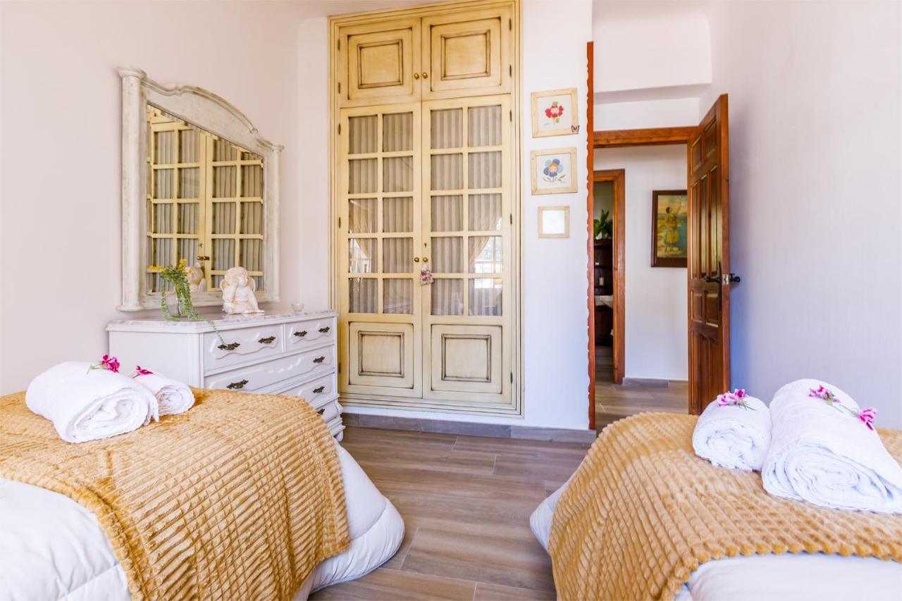 Villa La Orilla Benajarafe Bagian luar foto